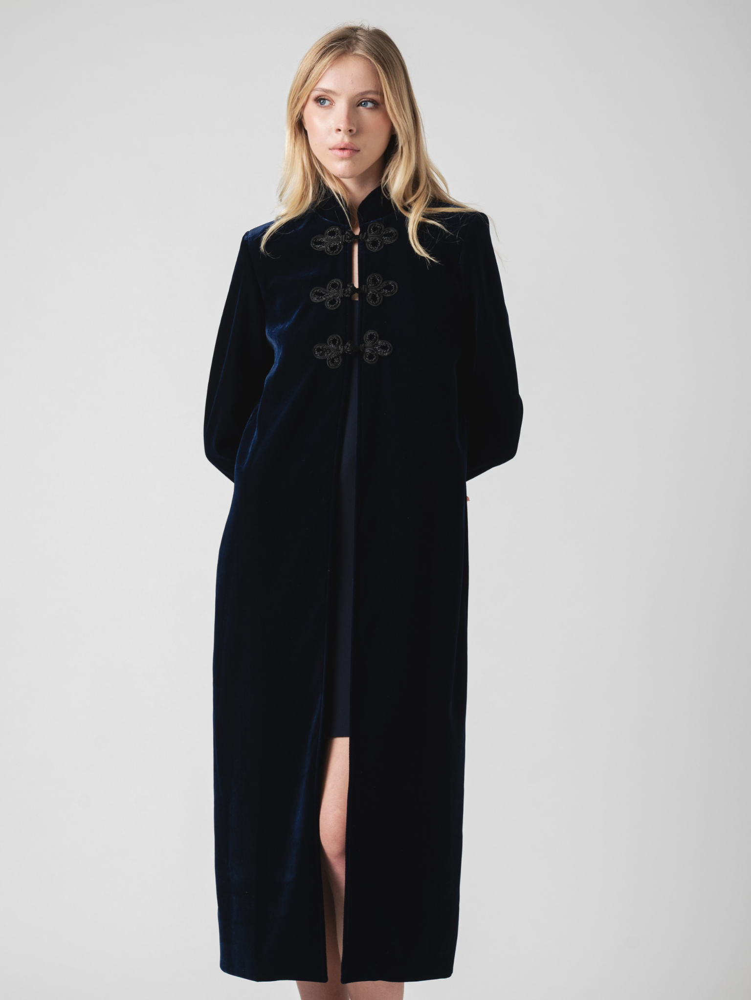 BUCKLE COAT - VELVET NAVY