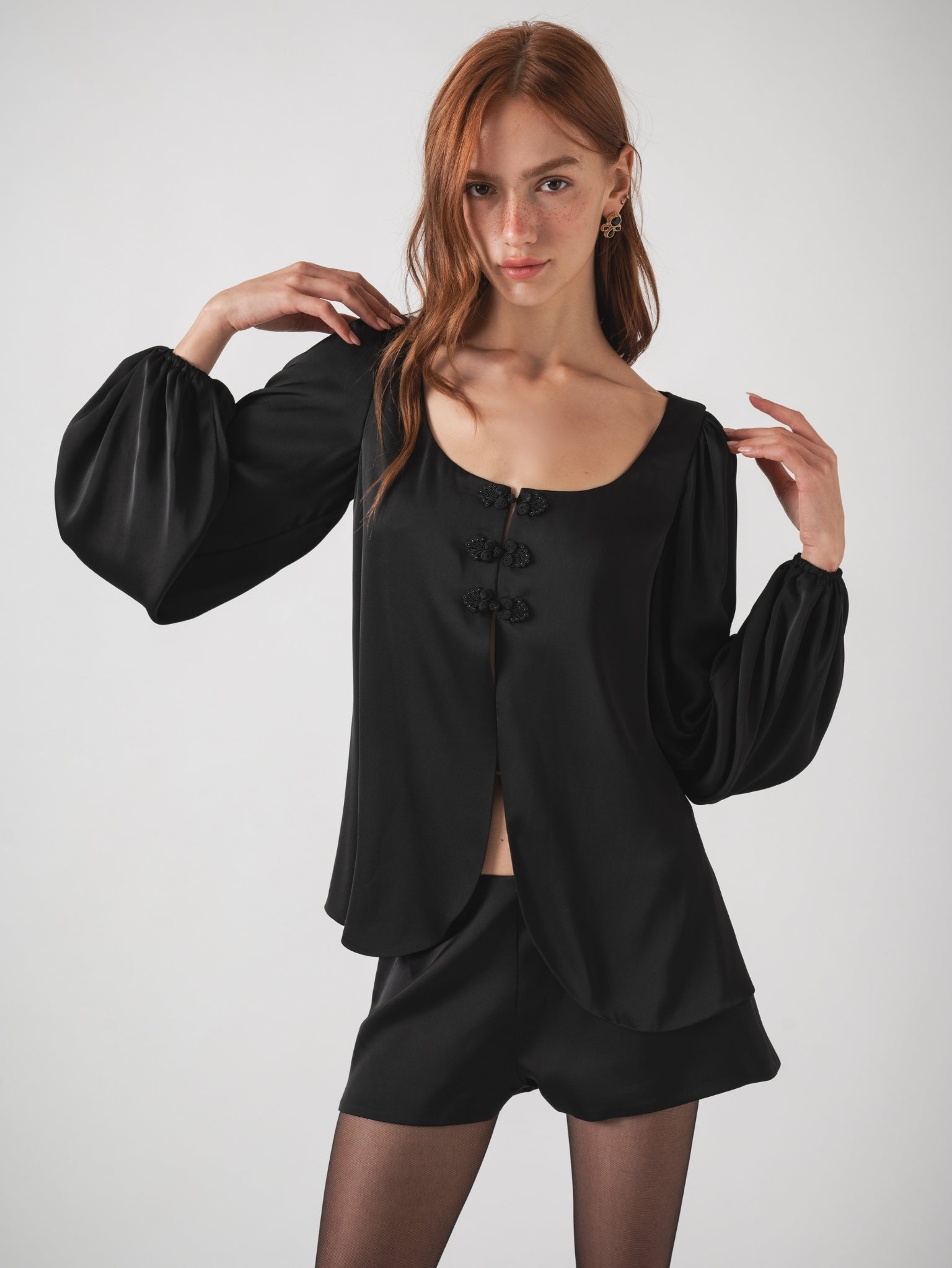 LOTUS TOP - BLACK