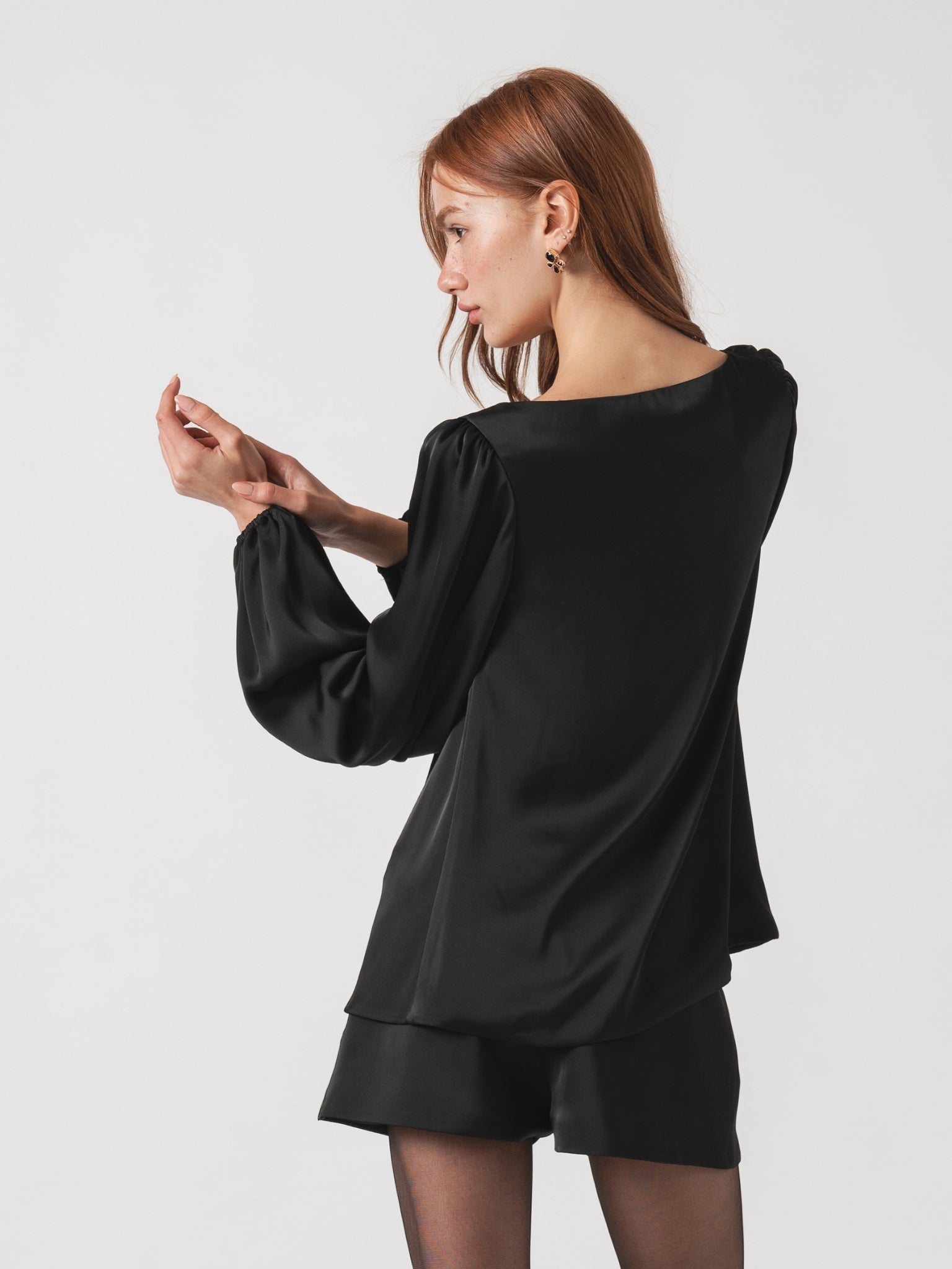 LOTUS TOP - BLACK