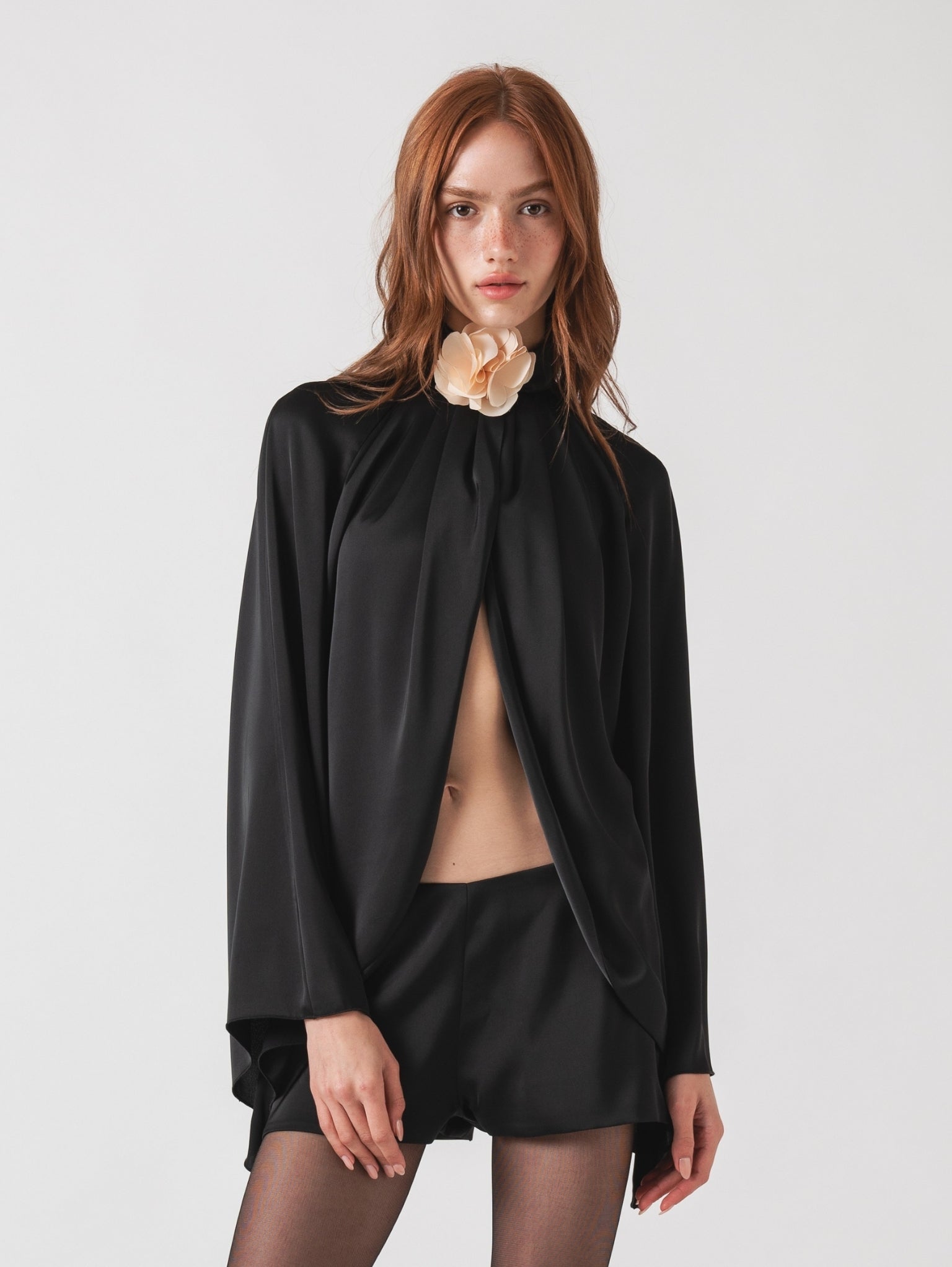 LYRA TOP - BLACK