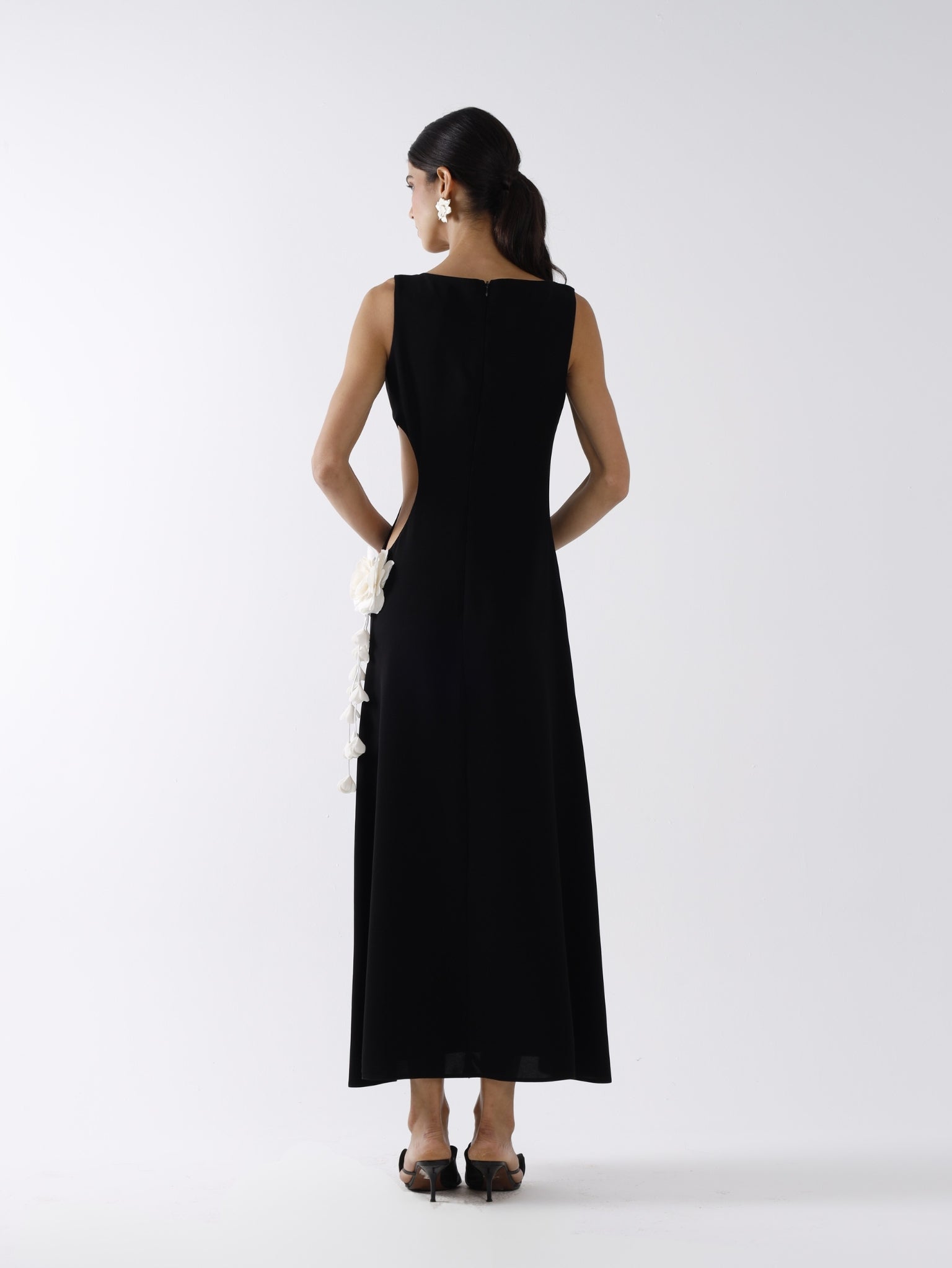 IRIS MAXI DRESS - BLACK AND WHITE