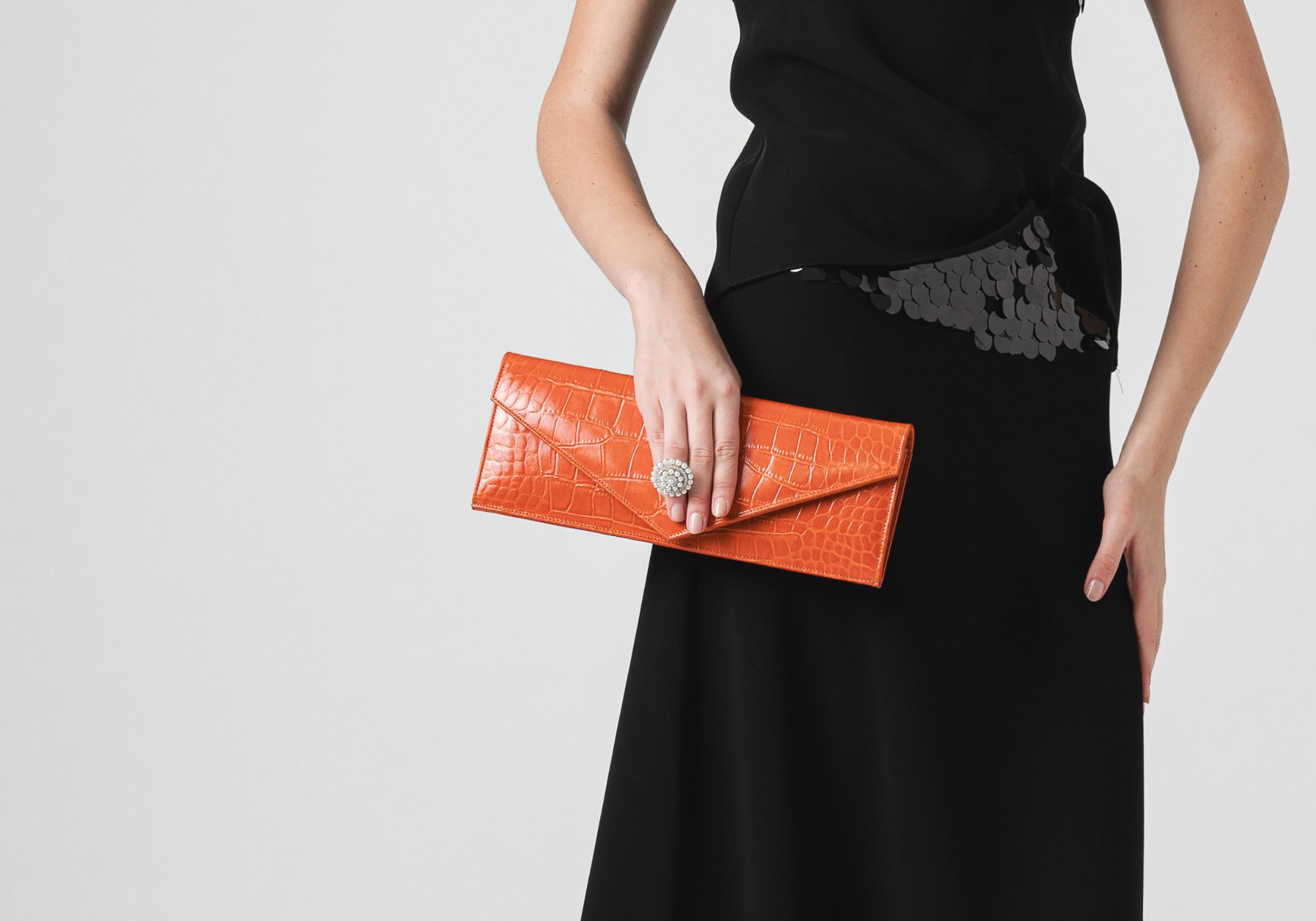 THE ENVELOPE CLUTCH - ORANGE