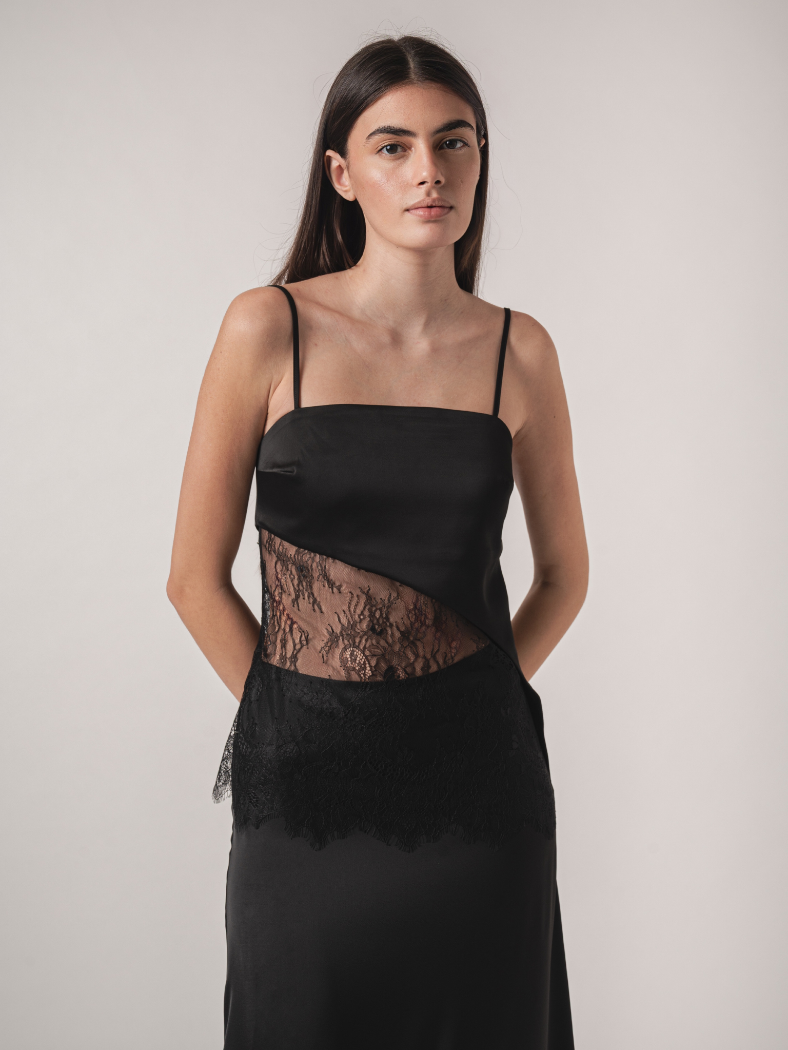 LACY TOP - BLACK