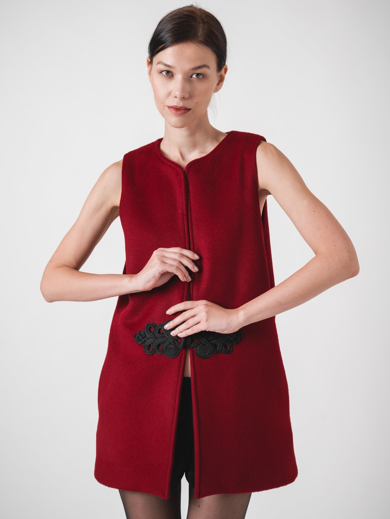 LOTUS GILET - RED WOOL
