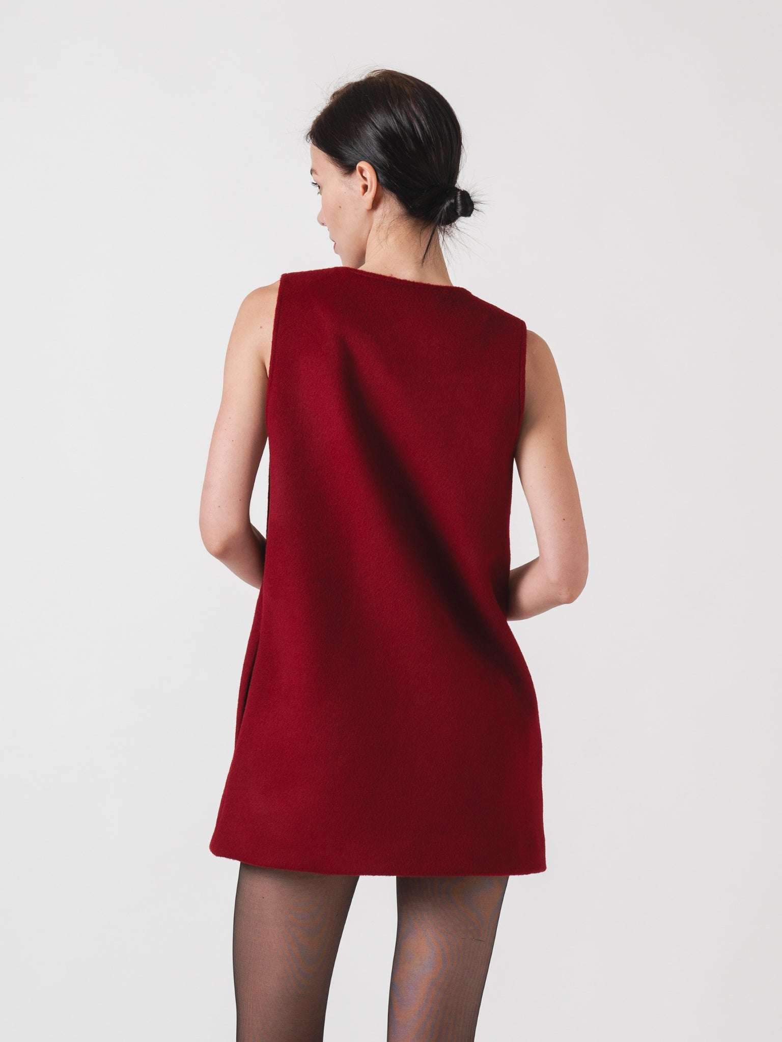 LOTUS GILET - WINE WOOL