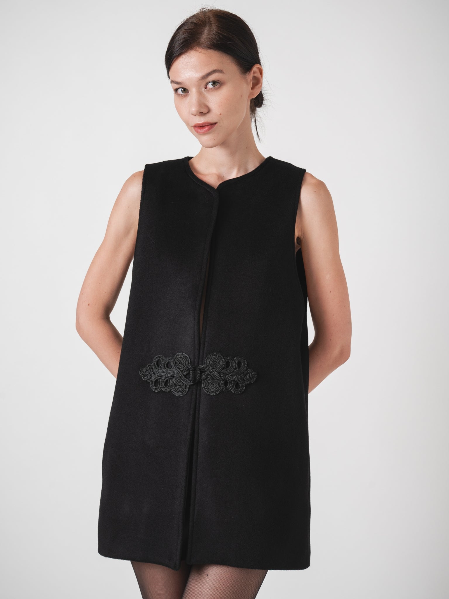 LOTUS GILET - BLACK WOOL