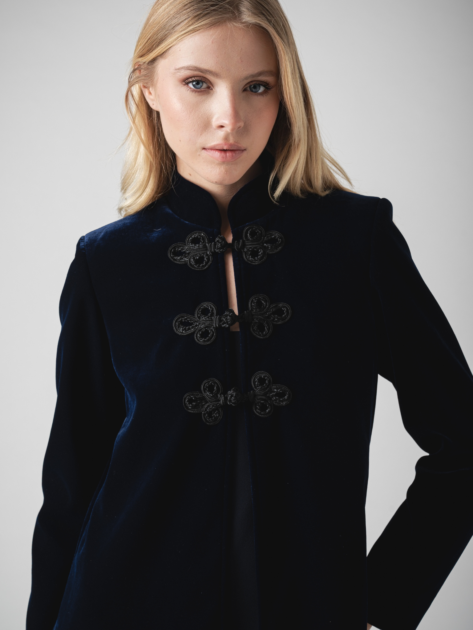 BUCKLE COAT - VELVET NAVY
