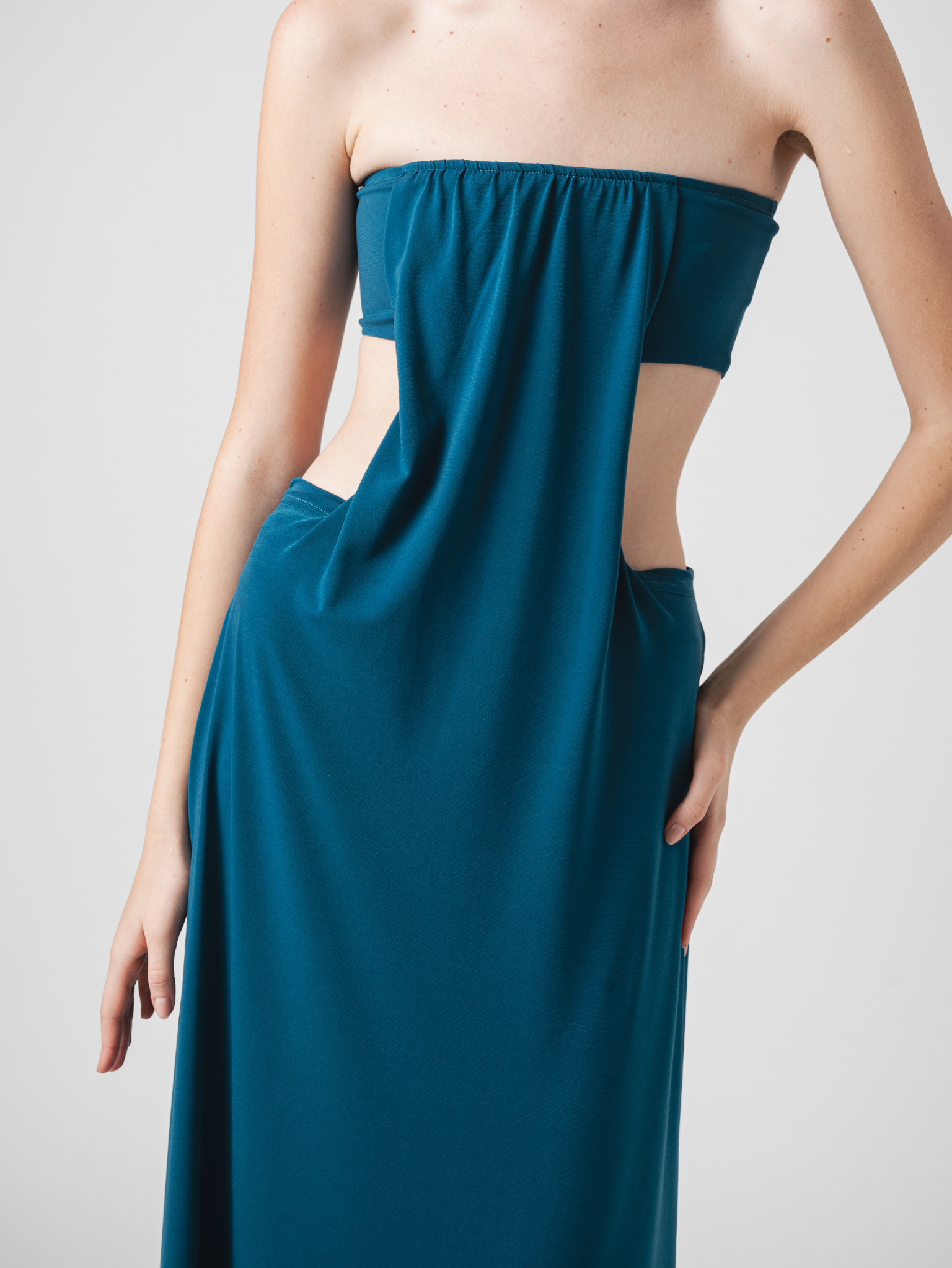 AMARA MAXI DRESS - TEAL