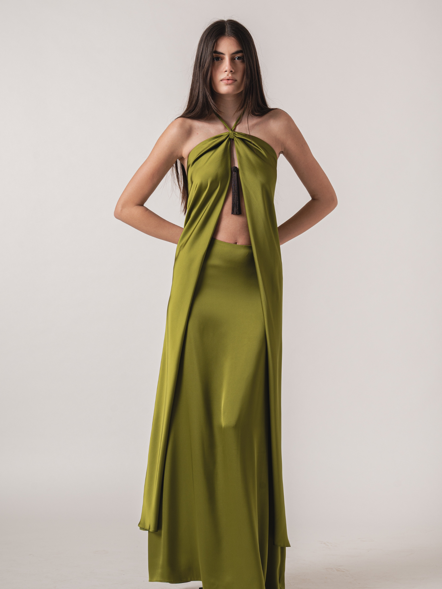 TASSEL SET - OLIVE