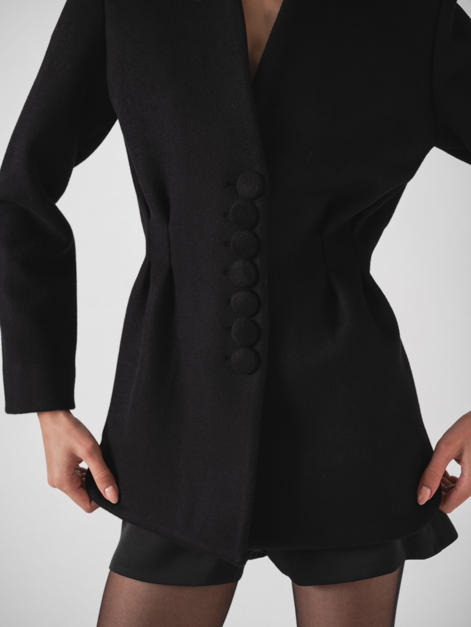 CINTRÉ SHORT COAT - BLACK CASHMERE BLEND