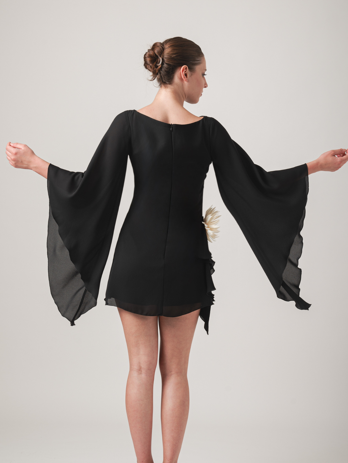 LEONIE MINI DRESS - BLACK & CREAM