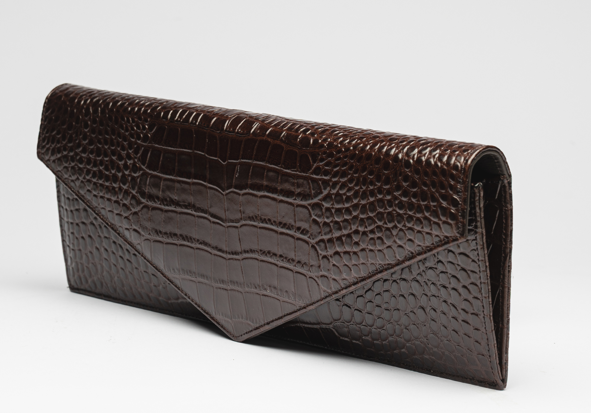 THE ENVELOPE CLUTCH - CHOCOLATE