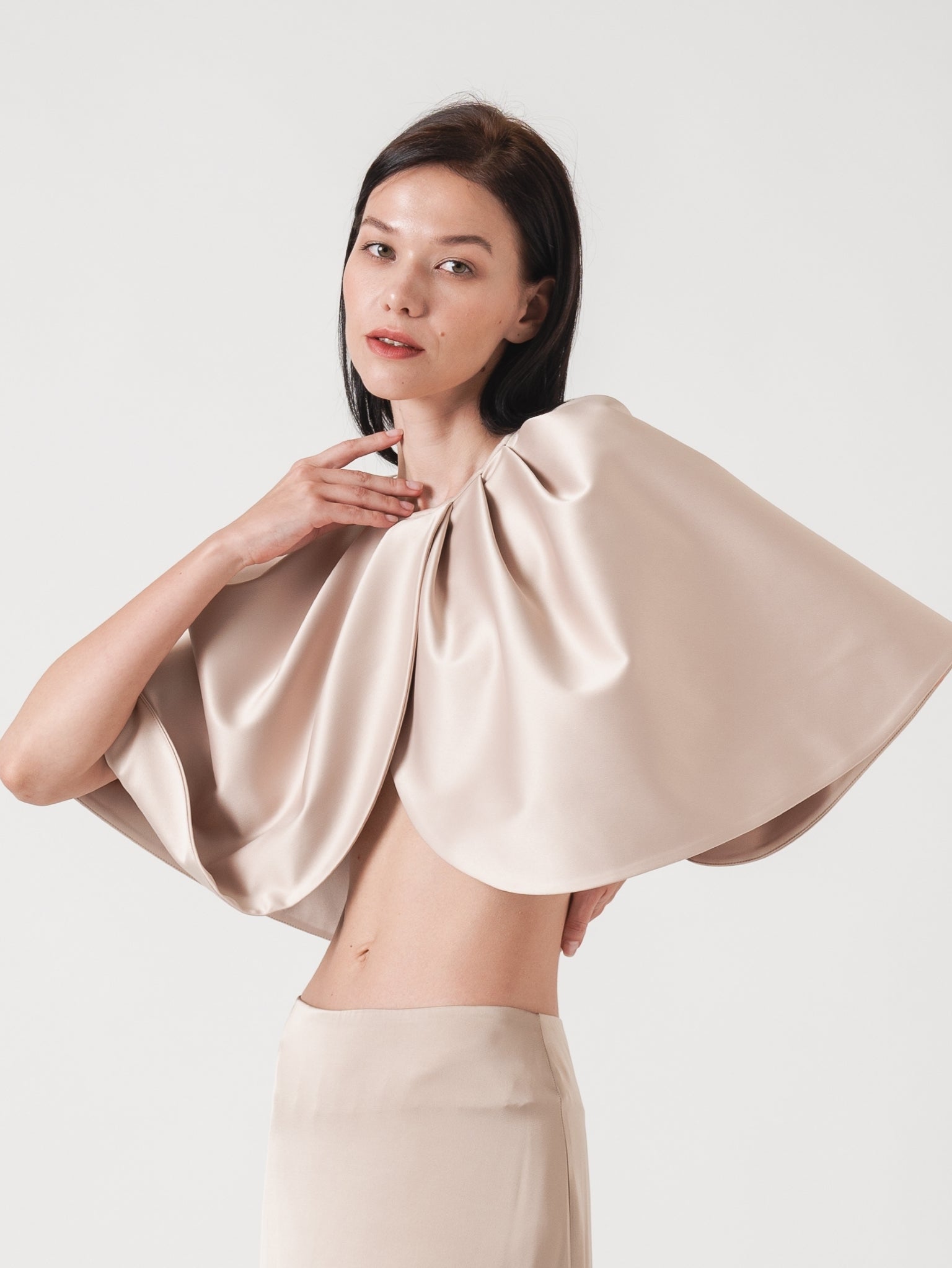 TULIP CAPE - CHAMPAGNE