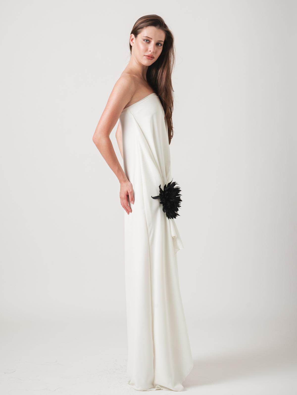 AMALIA MAXI DRESS - OFF WHITE & BLACK