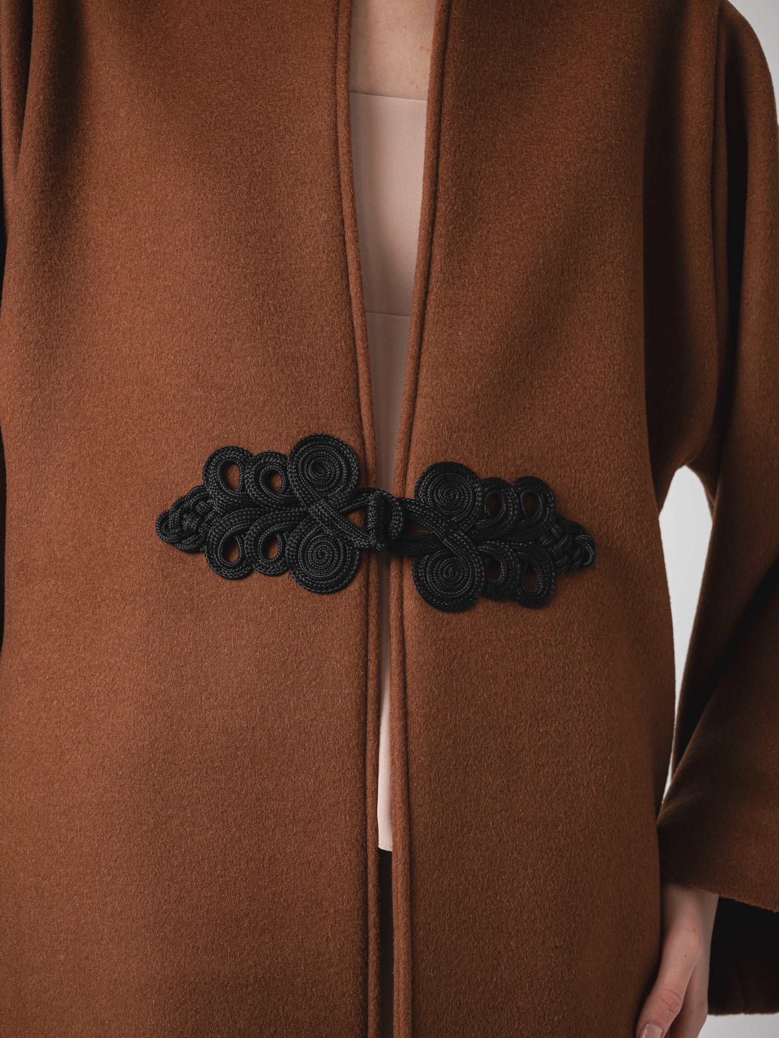 LOTUS SHORT COAT - MAPLE WOOL